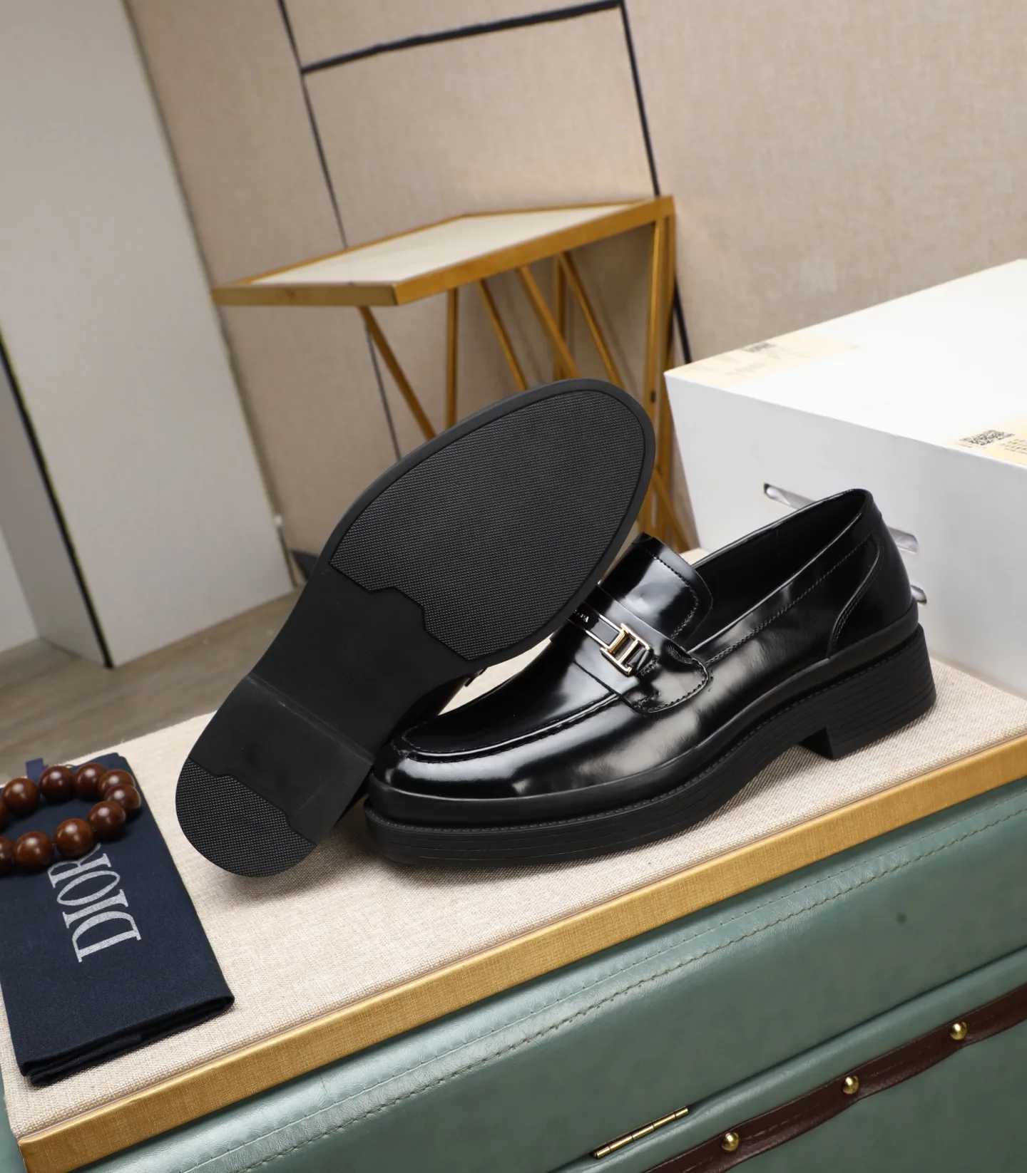 Men's men's shoes 💰540 (water-dyed cow leather) 📛📛PRADA high-end counter's latest formal business leather shoes 👔original and highest quality! Imported from Italy 🇮🇹 first-layer calfskin fabric ➕ cowhide lining Original outsole Formal size: 38➖44 (45 customized)